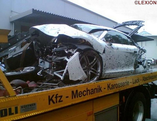 Audi R8 Crashed