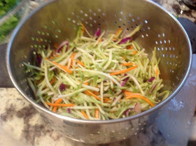 broccoli slaw with grated carrots