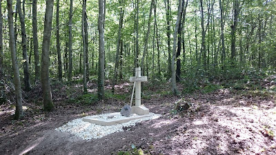 Tombe individuelle dans les bois à Verdun