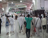  ialah mengunjungi kota Mekkah untuk melaksanakan ibadah  Info Haji Umroh : URUTAN PELAKSANAAN IBADAH  UMRAH