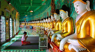 U Min Thonzeh Pagoda Buddhas interior