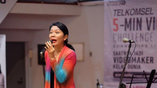 Dewi Lestari Berbagi Tips Merangkai Alur Cerita Video