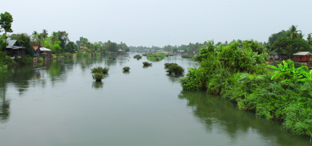 Don Det and Don Khon on either side of the Mekong, 4000 islands, Laos