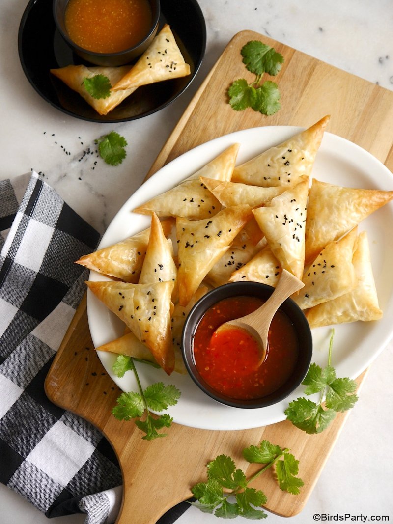 Samosas de pâte filo au fromage feta et patates douces - des apéritifs végétariens faciles, pour toute apéro dînatoire ou amuse-gueule de fin d'année!