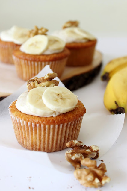 Bananencakejes met walnoten