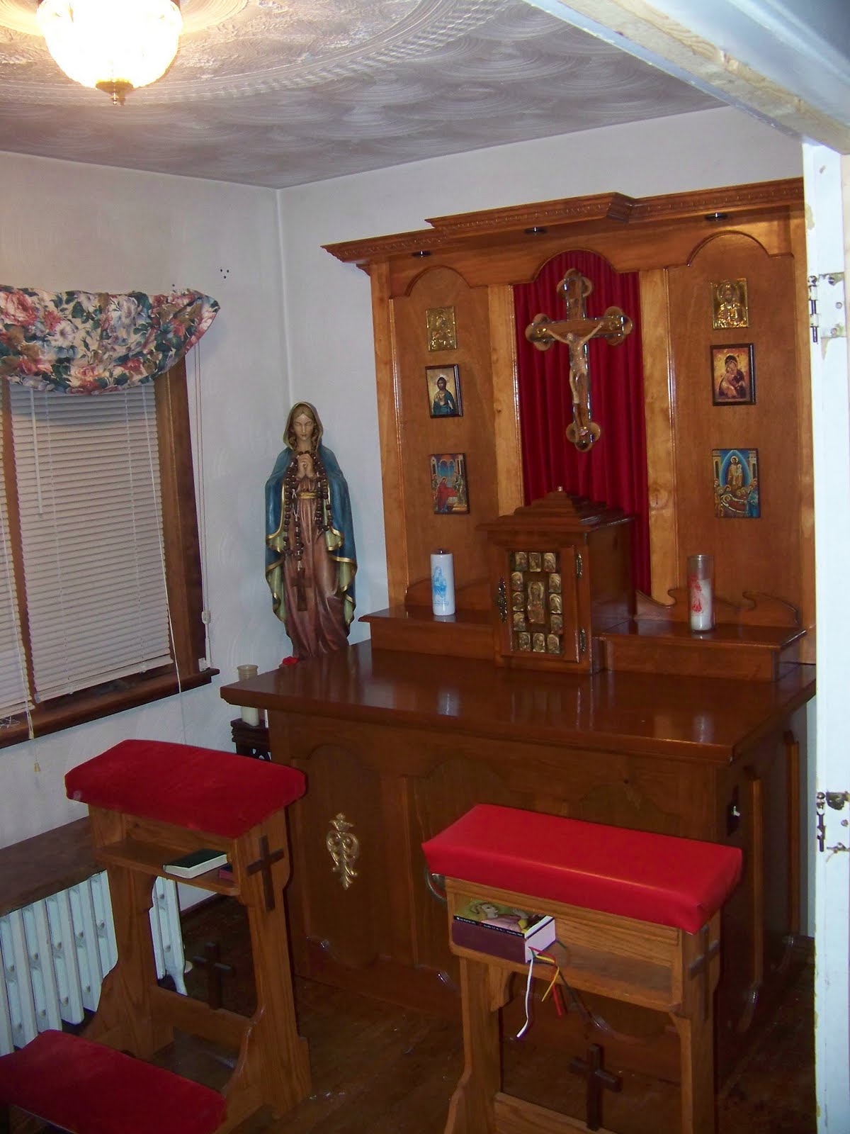 Pictures of home  altars  prayer spaces Catholic  Answers 