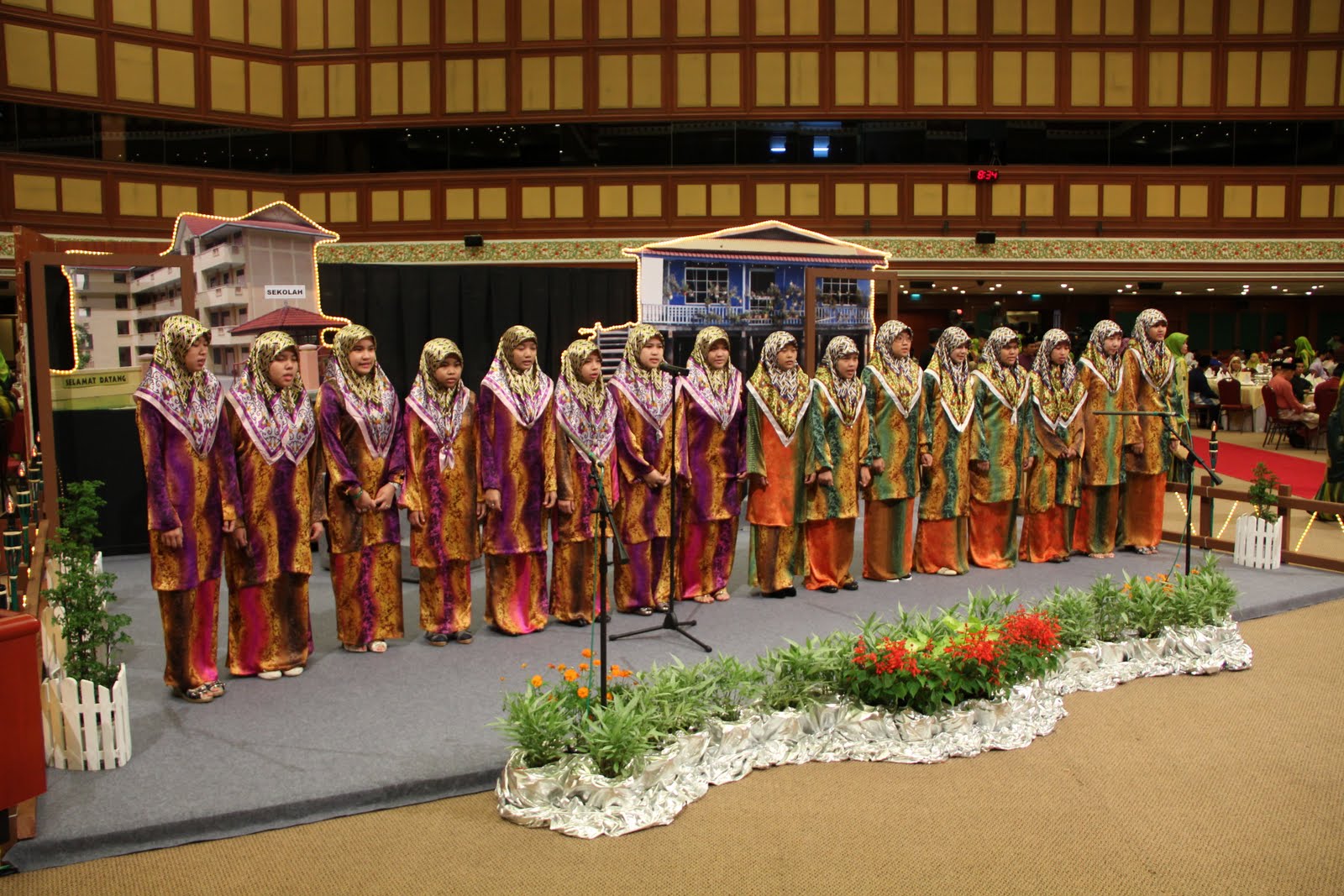 Sekolah Menengah Arab Laki-Laki Hassanal Bolkiah: Hari 