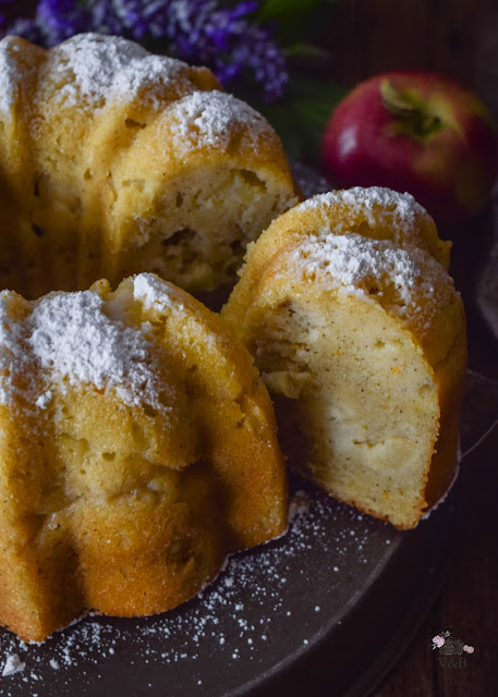 Apple Cider Spices Bundt Cake