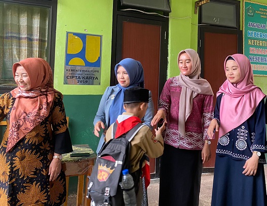Disiplin Guru Tumbuhkan Motivasi Siswa