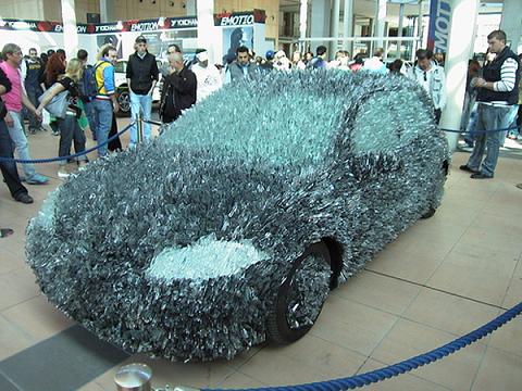 [glass-car-01.jpg]