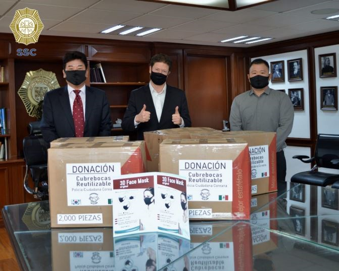 Por parte de la Embajada de Corea, la SSC recibió 10 mil cubrebocas reutilizables