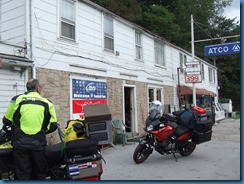 Sept 4 2012 hwy service stationwy 220 001