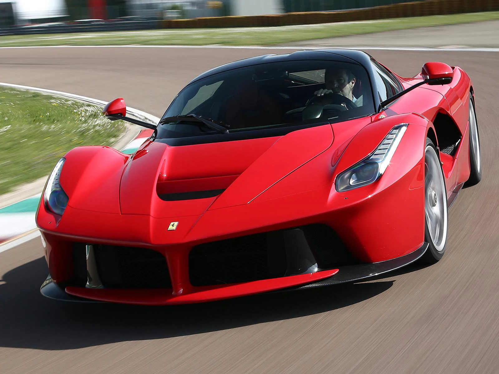 Ferrari LaFerrari - recall