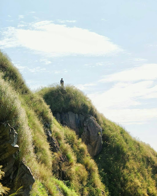 foto keren gunung batu jonggol bogor