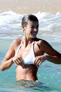 Elisabetta Canalis in sexy thong bikini