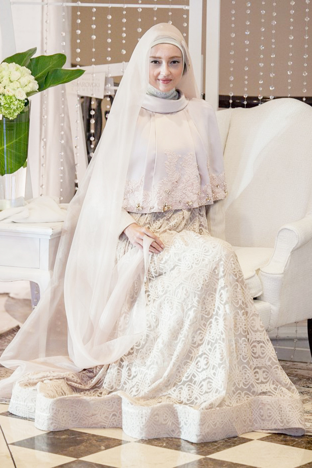 Pusing Dengan Gaun Pengantin Islami? Hijab Wedding Bridal 