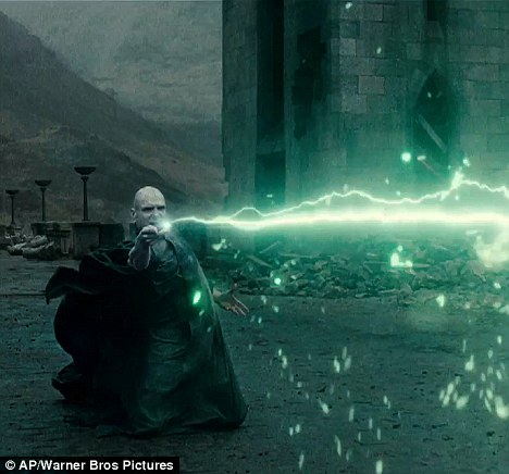 harry potter and the deathly hallows part 2 photos leaked. Not so wizard: Harry Potter