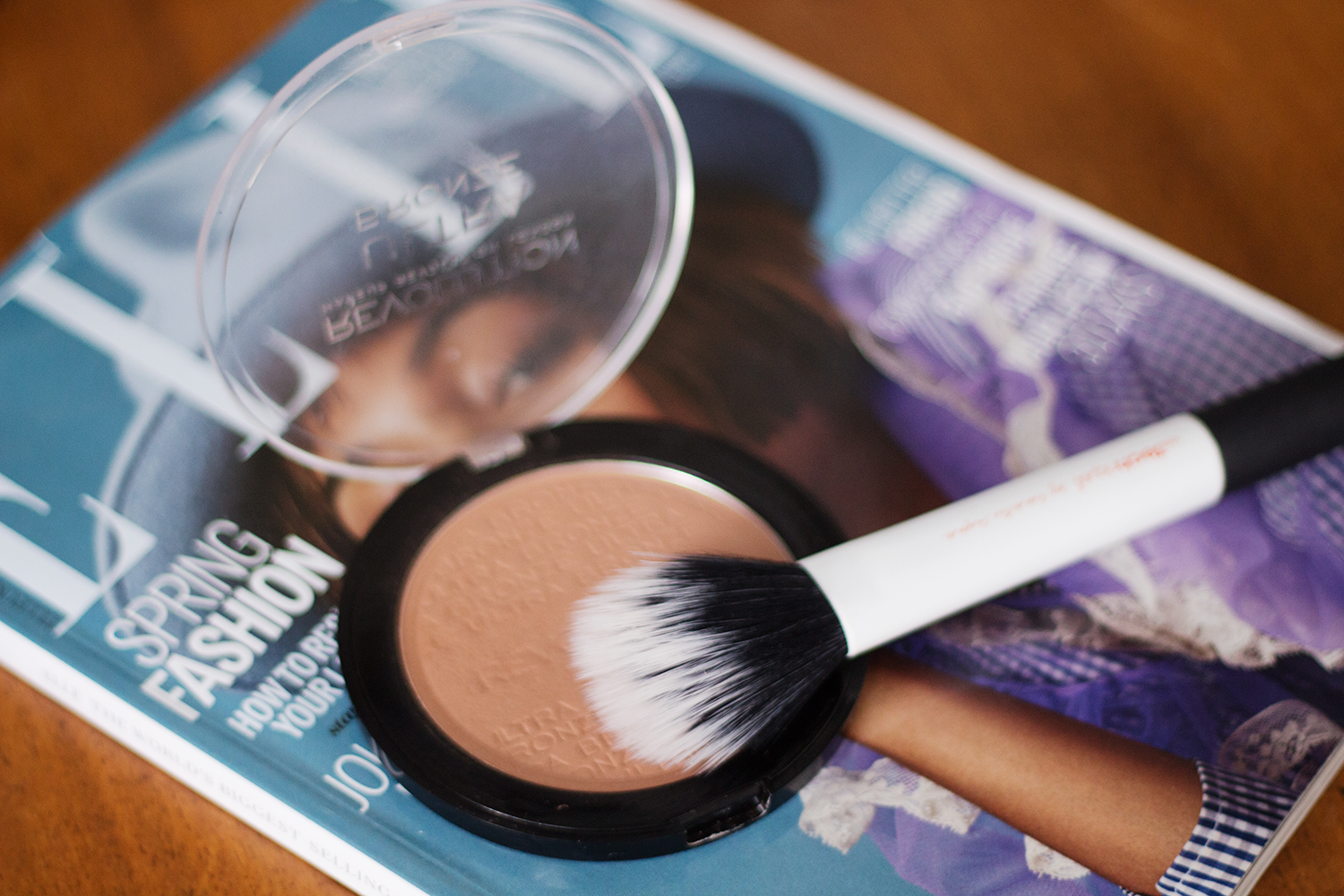 Makeup Revolution Ultra Bronze