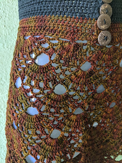 skirt belt detail