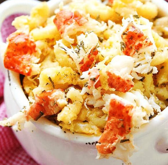 Lobster Mac and Cheese #dinner #seafood