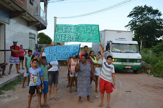 http://vnoticia.com.br/noticia/2524-eles-querem-o-basico-energia-eletrica