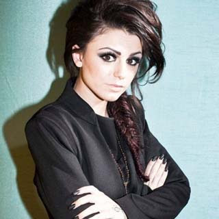 Cher Lloyd – Love Me For Me (Dollhouse) Lyrics | Letras | Lirik | Tekst | Text | Testo | Paroles - Source: musicjuzz.blogspot.com