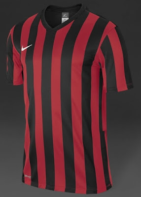 Desain Kaos Futsal Nike Boys Striped Division Warna Merah Hitam