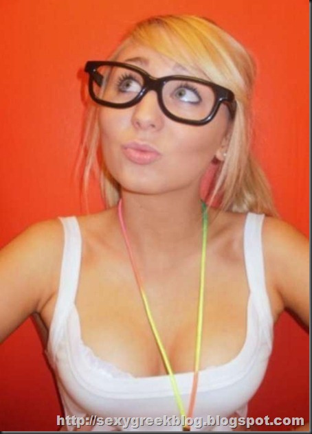 sexy internet girls 15 More girls who love themselves (24 Photos)