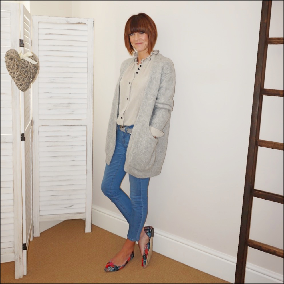 my midlife fashion, isabel marant etoile frill collar linen blouse, acne studios oversized cardigan, j crew 8 inch toothpick skinny jeans, j crew pointed flat tweed tassel shoes