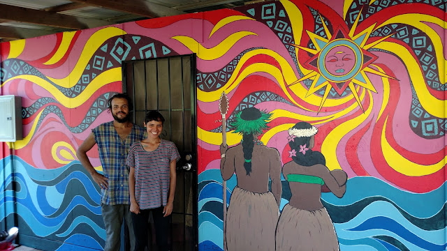 Hawaiian mural by artists Daniel Ramirez and Sarahi Ortiz