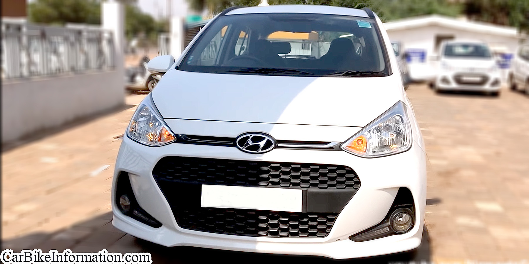 Hyundai Grand i10 Price , Mileage , Colour , Images , Varients