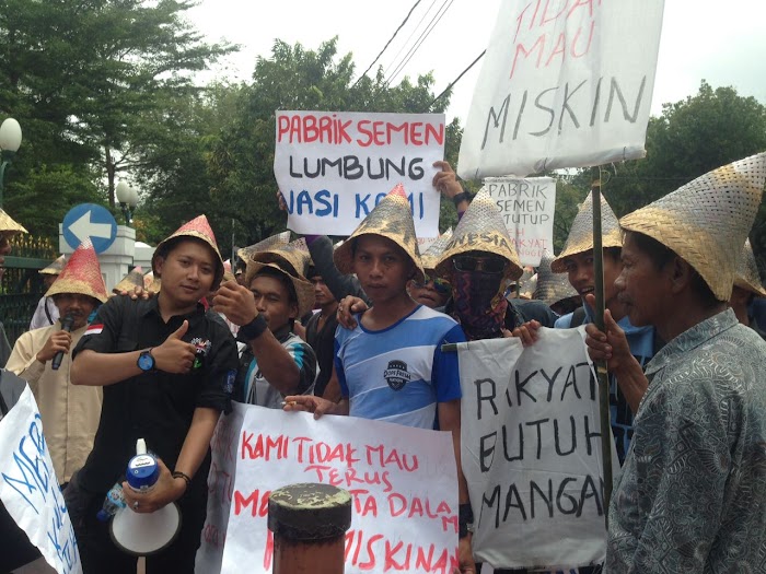 Warga Rembang Jateng Meminta Keadilan ke MA