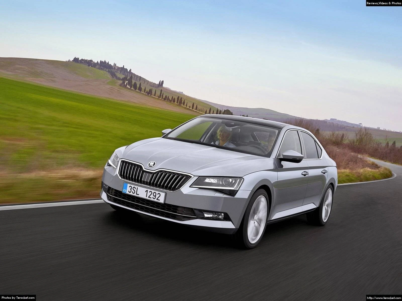 Hình ảnh xe ô tô Skoda Superb 2016 & nội ngoại thất