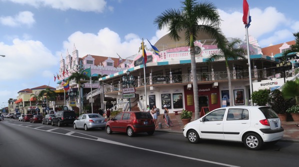 Aruba Shopping Street 001