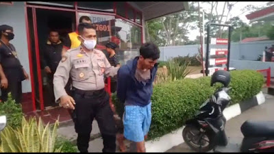 Mantu Dan Mertua Apes Jual Motor Hasil Mencuri Pembelinya Korban Dan di Amuk Warga. 