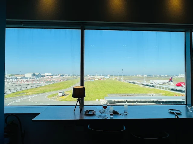 Review: Diamond Lounge at Brussels Airport (BRU) For Priority Pass Members Diamond Lounge Sofa Seat