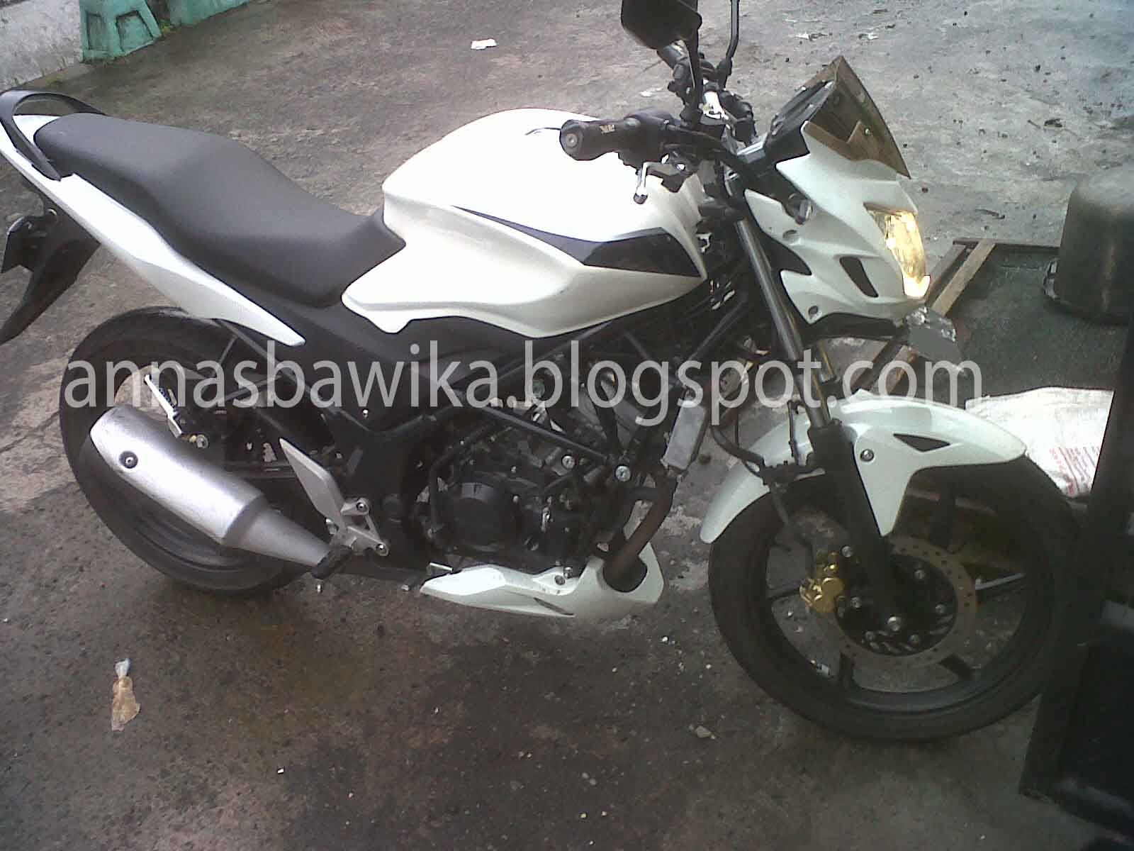 Modif Sederhana CB150R Street Fire Berbagi Itu Baik