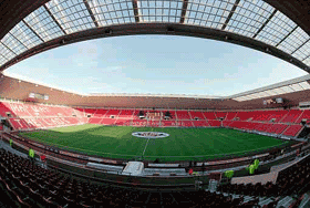 Stadion Stadium of Light merupakan sebuah stadion sepak bola di Sunderland, Britania Raya. Stadion ini dibangun pada tahun 1997. Kapasitas 49.000 kursi. Stadion ini merupakan markas klub Sunderland A.F.C.  Referensi: http://id.wikipedia.org/wiki/Stadium_of_Light