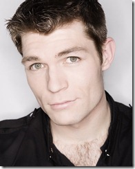 Liam McIntyre (2)