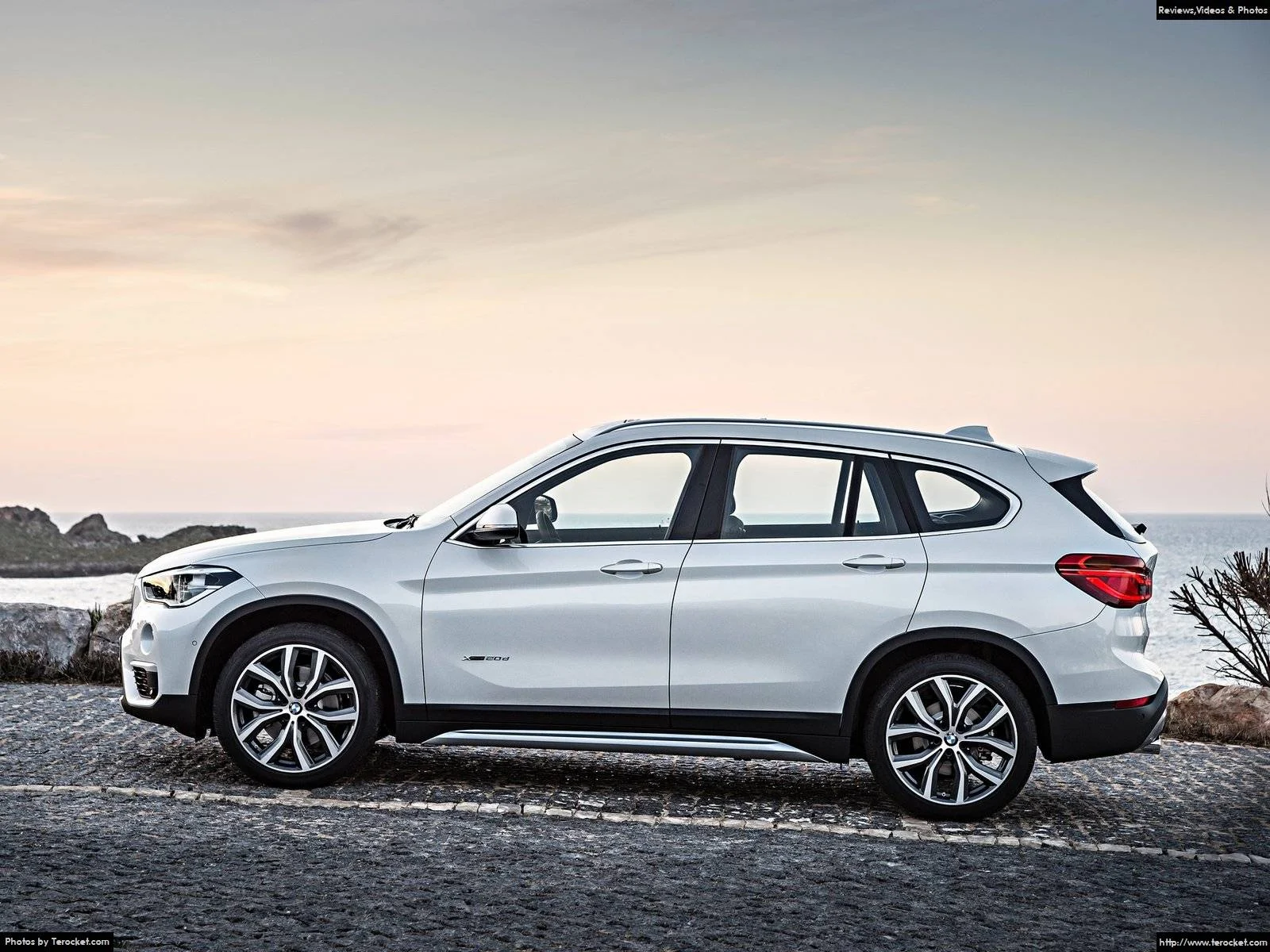 Hình ảnh xe ô tô BMW X1 2016 & nội ngoại thất