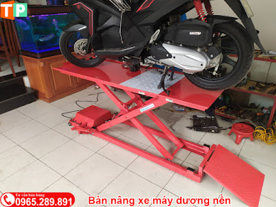 Bàn nâng xe máy dương nền