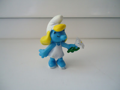 Miniature Smurfette Figure Schtroumpfe Schlumpf Puffi