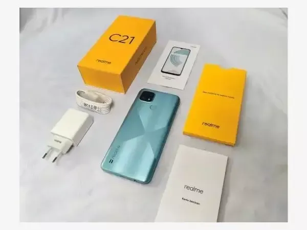 Realme C25 - Realme C21