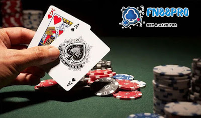 Squeeze Play Plan Poker คืออะไร?