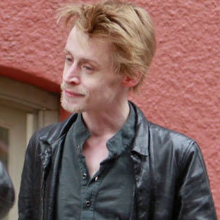 Macaulay Culkin leaves her addictions behind and becomes a model for big brands.