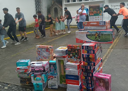 Alcaldía de Bolívar entrega cotillones a los niños de Calderas