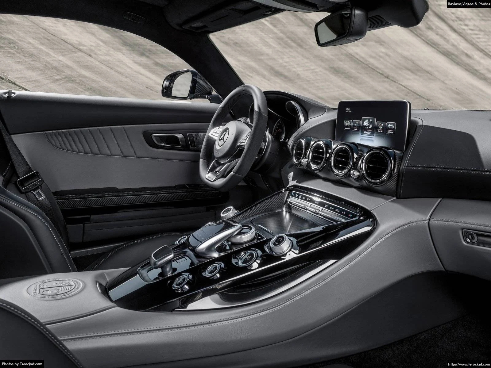 Hình ảnh xe ô tô Mercedes-Benz AMG GT 2016 & nội ngoại thất