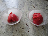 Coupe de sorbet à la fraise 