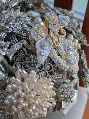 Glorious & Fashion Brooch Pics