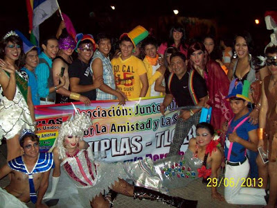 gay, dayana, camila, gay bolivia, hugo ortiz, hugo ortiz castedo, marcha gay en santa cruz bolivia, desfile gay en santa cruz bolivia, boliche gay, distecas gay en santa cruz bolivia, discos gay, ambiente gay, trvestis bolivia, transformistas bolivia, gay en bolivia, gente gay, activistas gay, juplas, grupo juplas bolivia, juplas santa cruz, alejandro gay disco, space, tantra, la renga, traffic, disco trafic, activos, pasivos, travestis de santa cruz, santa cruz bolivia, gays